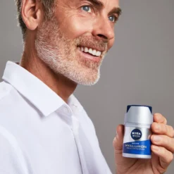 NIVEA MEN Anti-Age Hyaluron Gezichtcrème SPF 15 - 50ml 17 NIVEA MEN Anti-Age Hyaluron Gezichtcrème SPF 15 - 50ml -Zacht Huid Verkoop 1027x1200 3