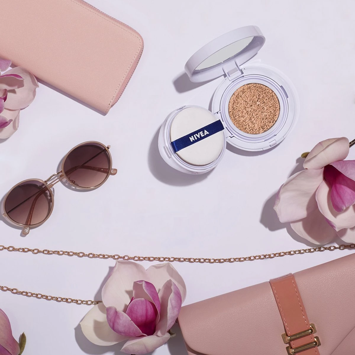 NIVEA Hyaluron Cellular Filler 3in1 Care Cushion – Medium 7 NIVEA Hyaluron Cellular Filler 3in1 Care Cushion – Medium - Afbeelding 7