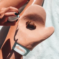 Helioux® Velvet Self Tanning Mitt - Self Tan Glove - Zelfbruiner Applicatie Handschoen - Lichaam En Gezicht -Zacht Huid Verkoop 1200x1200 388