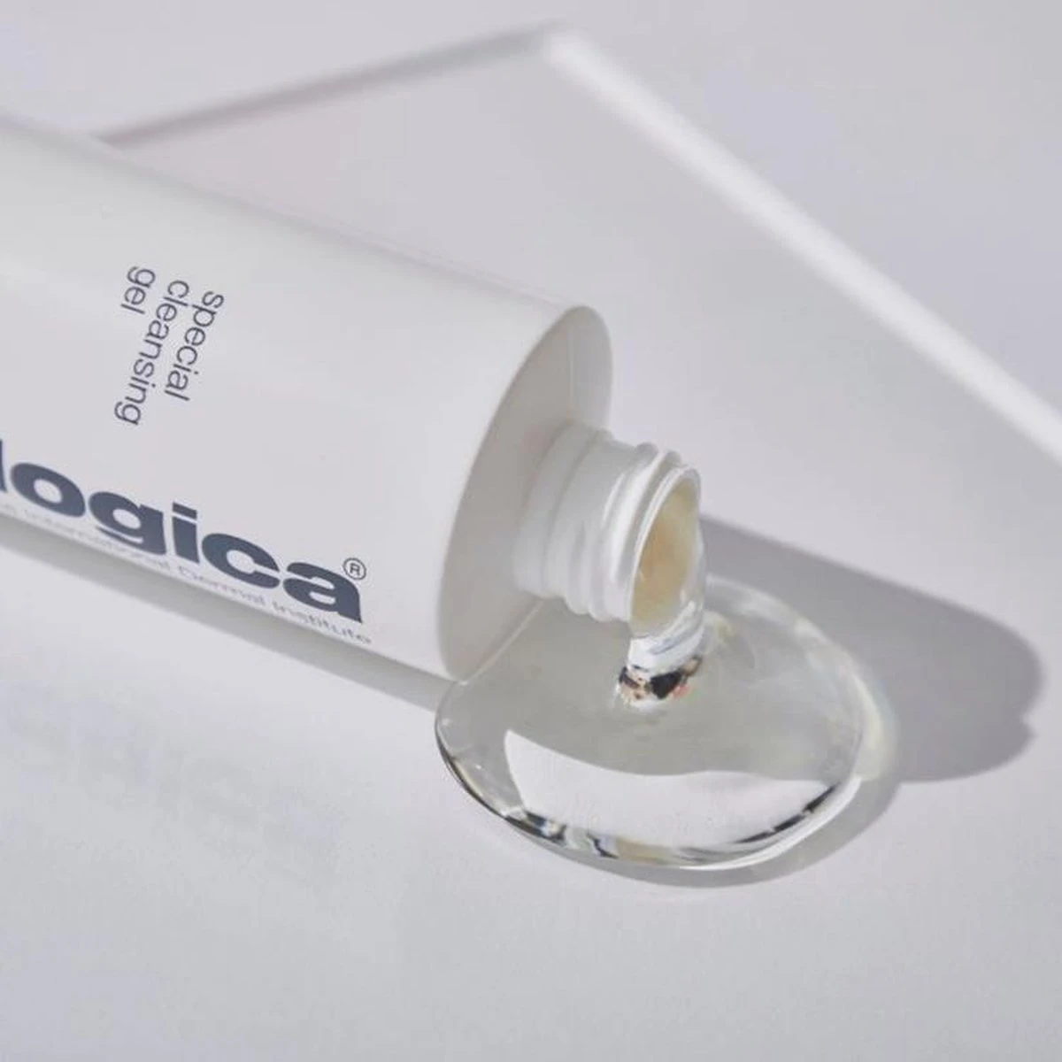 Dermalogica Cleansing Gel Gezichtsreiniger - 250 Ml 12 Dermalogica Cleansing Gel Gezichtsreiniger - 250 Ml - Afbeelding 12