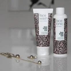 Australian Bodycare Face Tonic 150 Ml - Alcoholvrije Gezichtstonic Met Tea Tree Olie - Gezichtsreinigingsmiddel Tegen Puistjes, Mee-eters, Onzuiverheden En Rode Vlekken In Het Gezicht - Geschikt Voor Een Acne-gevoelige Huid 15 Australian Bodycare Face Tonic 150 Ml - Alcoholvrije Gezichtstonic Met Tea Tree Olie - Gezichtsreinigingsmiddel Tegen Puistjes, Mee-eters, Onzuiverheden En Rode Vlekken In Het Gezicht - Geschikt Voor Een Acne-gevoelige Huid -Zacht Huid Verkoop 1200x1200 663