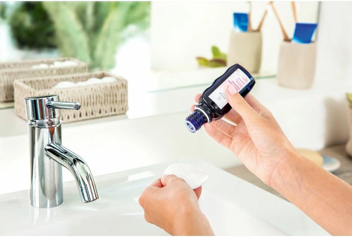 Weleda Amandel Verzachtende Gezichtsolie 3 Weleda Amandel Verzachtende Gezichtsolie - Afbeelding 3