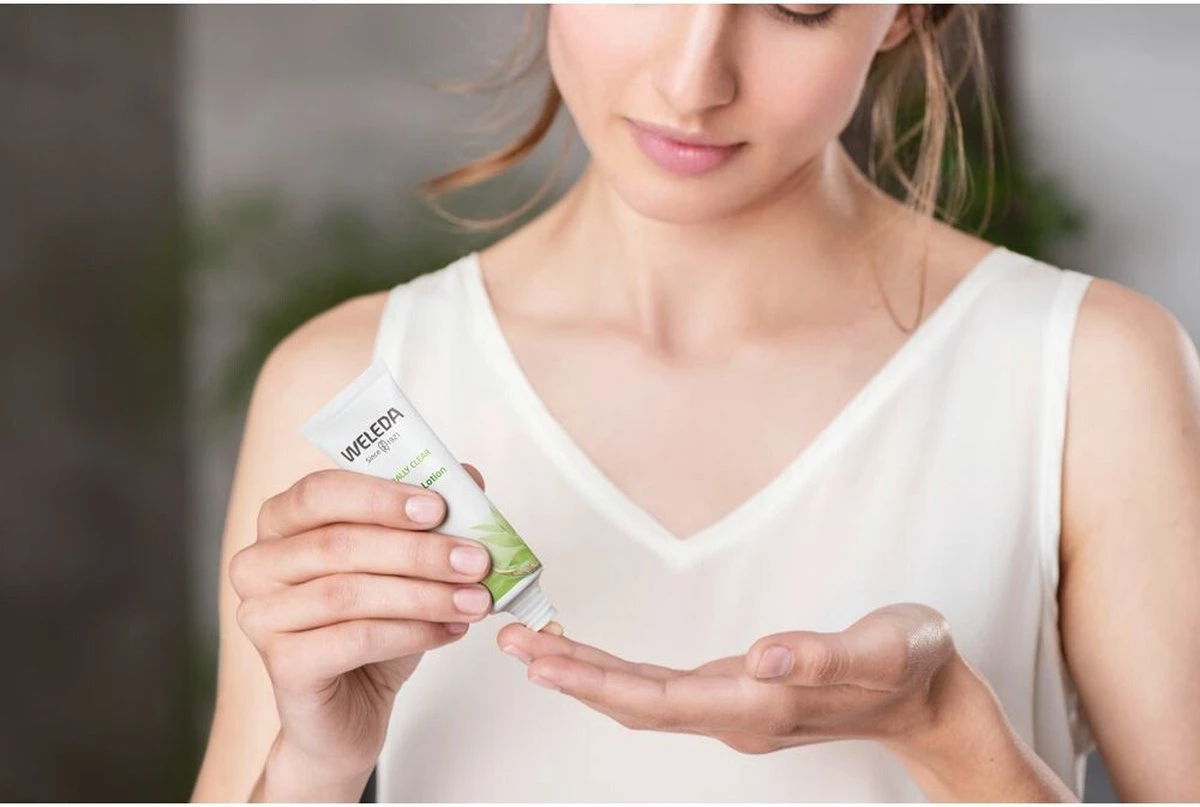 Weleda Wilg Zuiverende Gezichtscrème Light 4 Weleda Wilg Zuiverende Gezichtscrème Light - Afbeelding 4