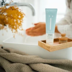 Naïf Gezichtsreiniger - Face Wash 100ml - Gezichtsverzorging - Met Natuurlijke Ingrediënten -Zacht Huid Verkoop 1200x883