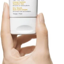 Clarins Dry Touch Facial Sun Care SPF30 - Zonnebrand - 50 Ml 19 Clarins Dry Touch Facial Sun Care SPF30 - Zonnebrand - 50 Ml -Zacht Huid Verkoop 518x1200 3