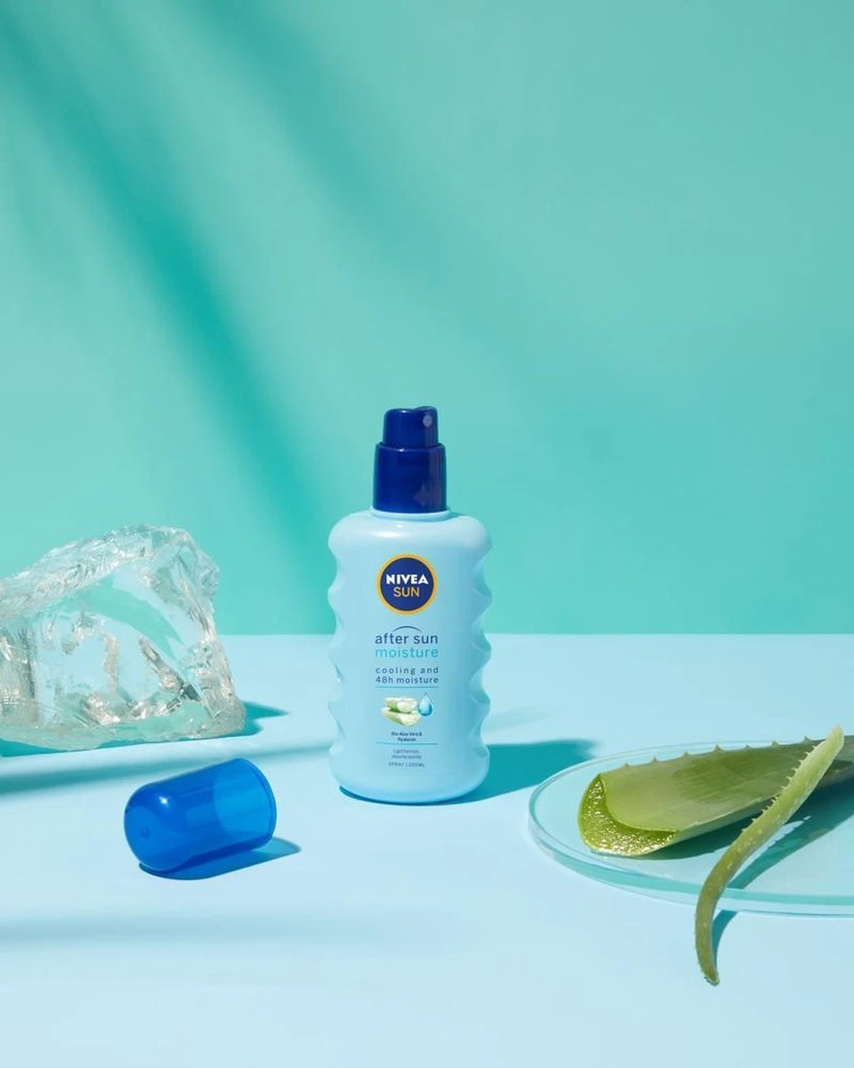 NIVEA SUN Hydraterende Kalmerende After Sun Spray - 200 Ml 5 NIVEA SUN Hydraterende Kalmerende After Sun Spray - 200 Ml - Afbeelding 5
